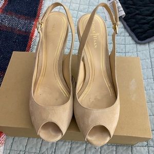 Cole haan size 6 tan suede